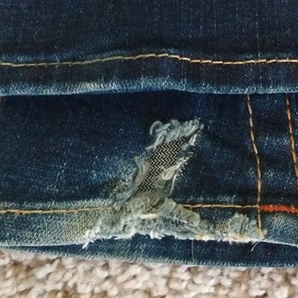 True Religion Joey Super T Flare Jeans Size 27 Y2K Twisted Inseam Flap Pockets - Picture 11 of 12